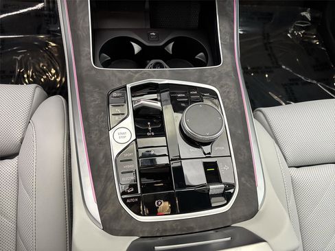 New 2026 BMW X5 xDrive50e w/ M Sport Package image 23