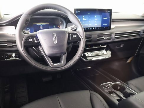 New 2026 Lincoln Corsair Premiere image 2