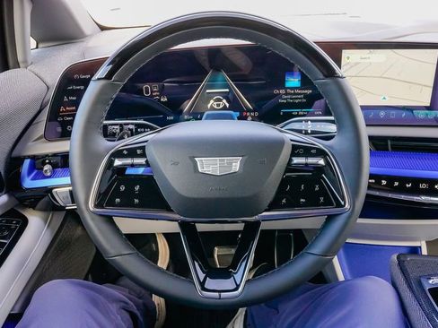 New 2026 Cadillac Optiq Sport 1 w/ LPO, Floor Liner Package image 19