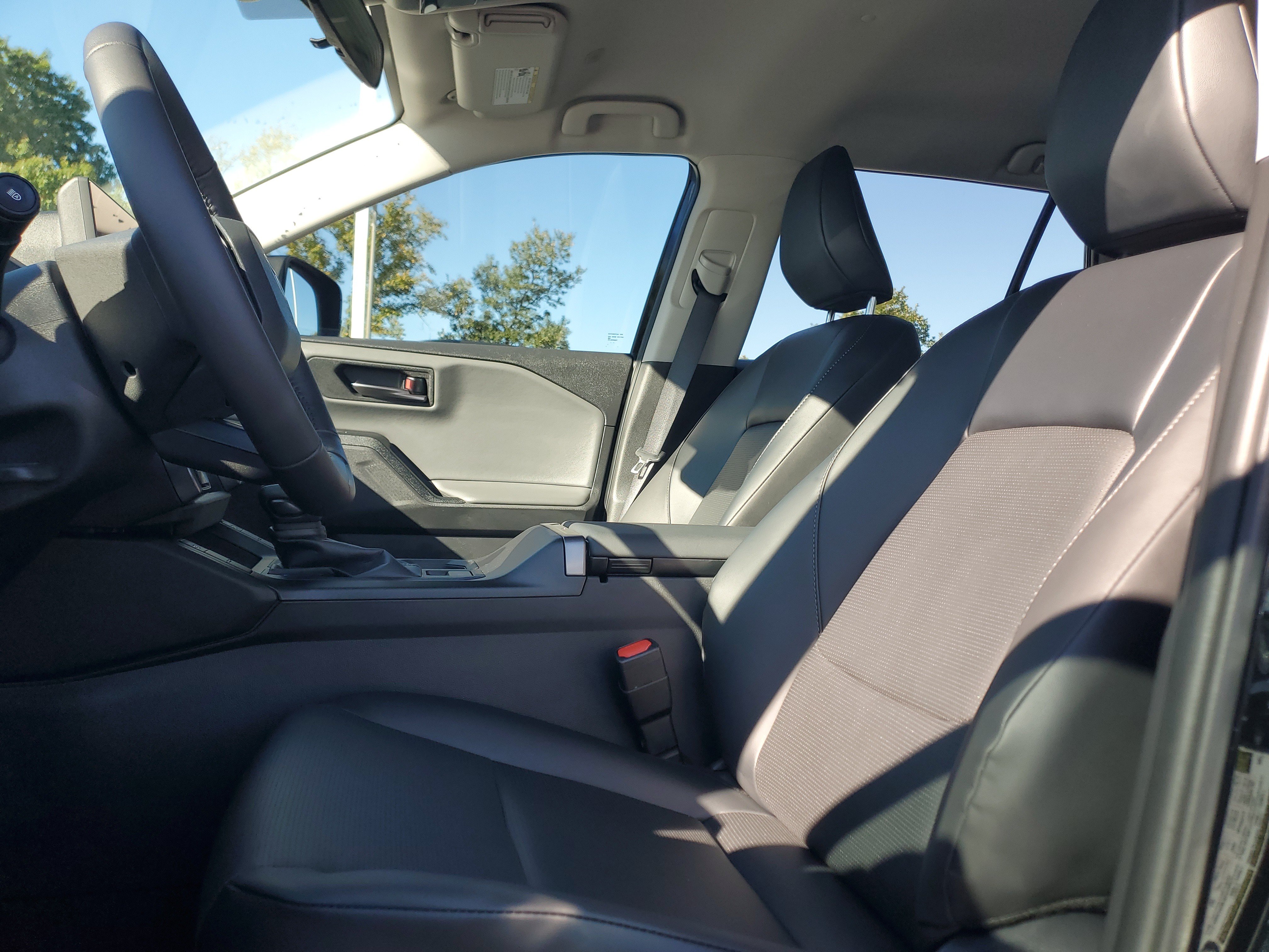 Used 2026 Toyota RAV4 XLE Premium FWD image 17
