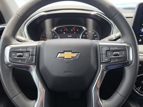 Used 2024 Chevrolet Blazer LT w/ Driver Confidence Package FWD image 18