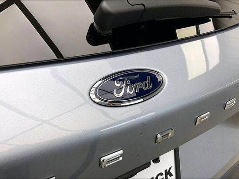 Used 2022 Ford Escape SE w/ Cold Weather Package AWD/4WD image 31