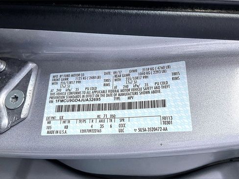 Used 2018 Ford Escape SE image 19