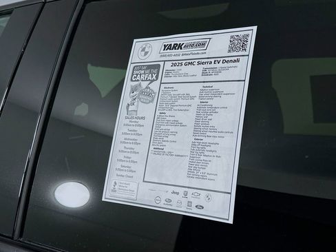 Used 2025 GMC Sierra EV Denali image 12