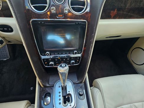 Used 2014 Bentley Continental GT image 9