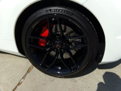 Used 2026 Chevrolet Corvette Z06 RWD image 11