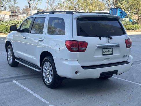 Used 2015 Toyota Sequoia Platinum RWD image 5