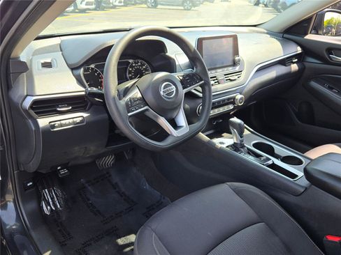 Used 2022 Nissan Altima 2.5 SV FWD image 22