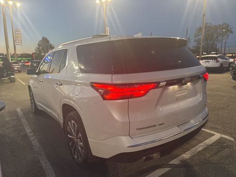 Used 2023 Chevrolet Traverse Premier AWD/4WD image 8
