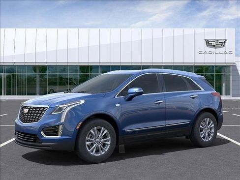 New 2025 Cadillac XT5 Luxury image 2