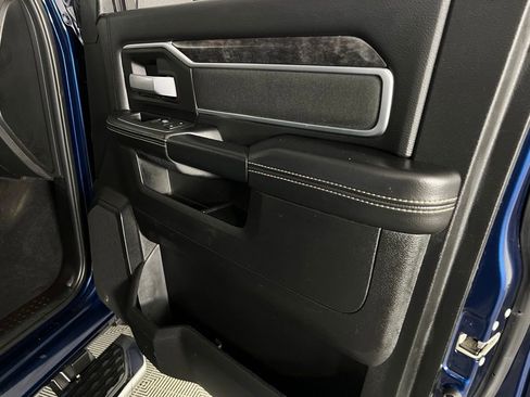 Used 2024 RAM 2500 Big Horn w/ Level 2 Equipment Group image 34