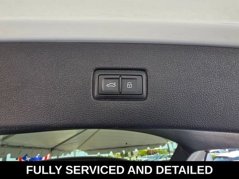 Used 2025 Audi Q7 3.0T Premium Plus AWD/4WD image 14