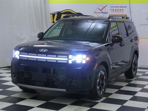 Used 2024 Hyundai Santa Fe SEL image 4