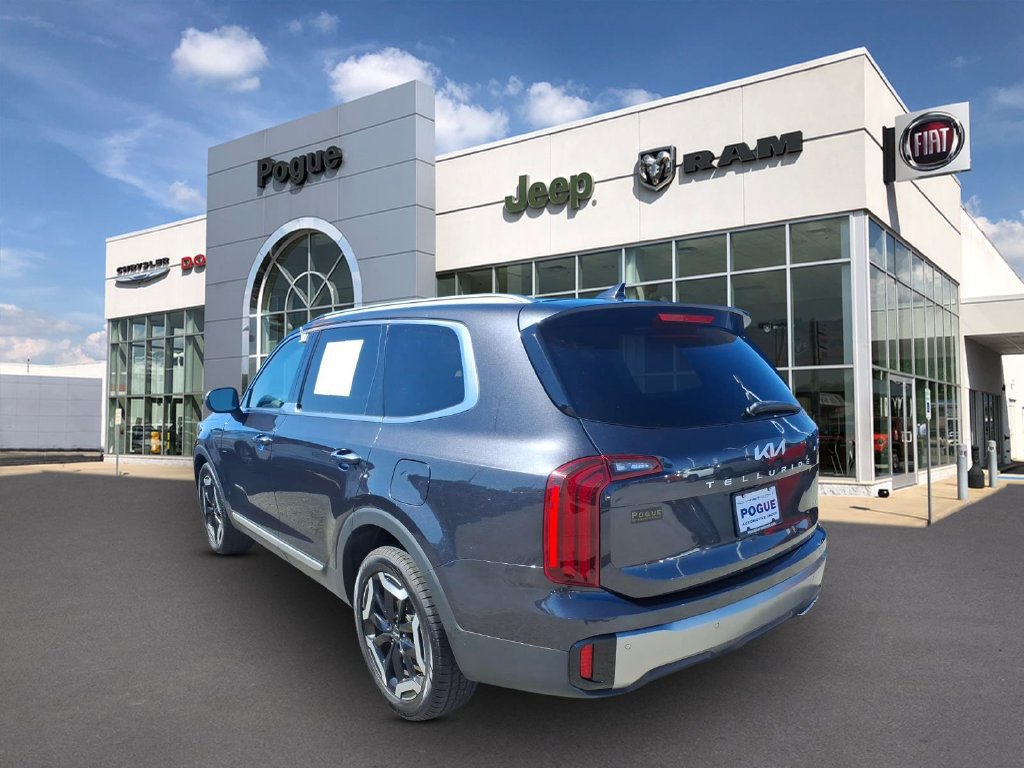 Used 2025 Kia Telluride S AWD/4WD image 3