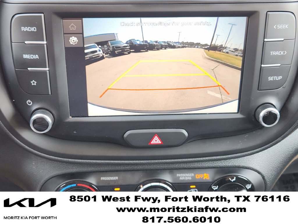 Used 2025 Kia Soul LX w/ LX Technology Package FWD image 9