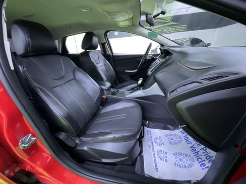 Used 2014 Ford Focus SE w/ Equipment Group 201A image 14
