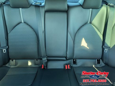 Used 2024 Toyota Camry SE image 25