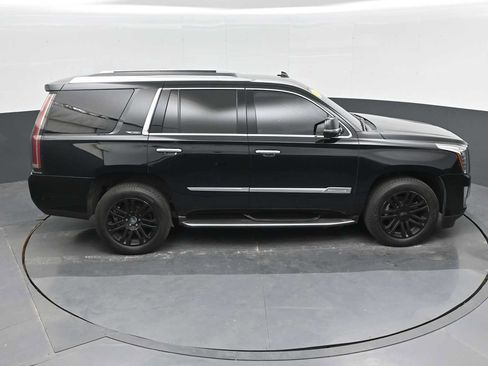 Used 2018 Cadillac Escalade 4WD image 28