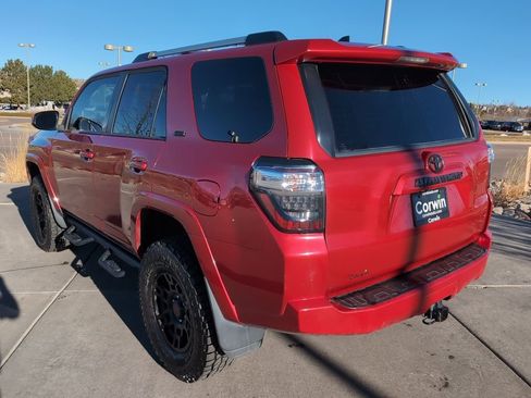 Used 2019 Toyota 4Runner SR5 Premium image 5
