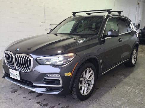 Used 2021 BMW X5 xDrive45e w/ Premium Package 2 AWD/4WD image 3