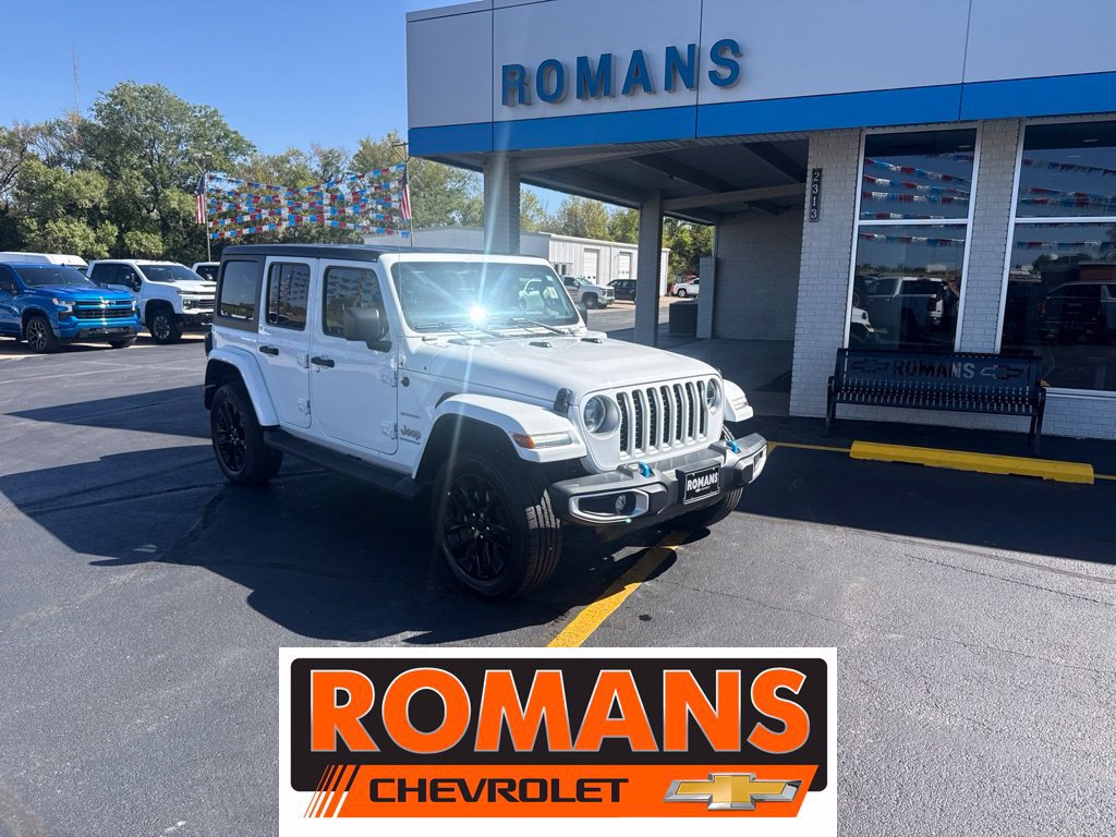 Used 2023 Jeep Wrangler Unlimited Sahara w/ Cold Weather Group AWD/4WD image 1