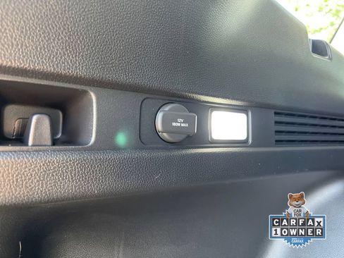 Used 2025 Honda CR-V LX image 17