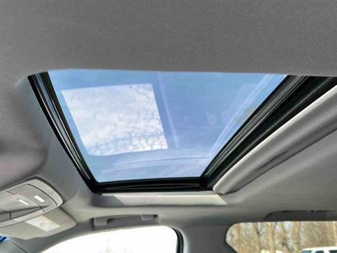 Used 2020 GMC Yukon SLT image 27