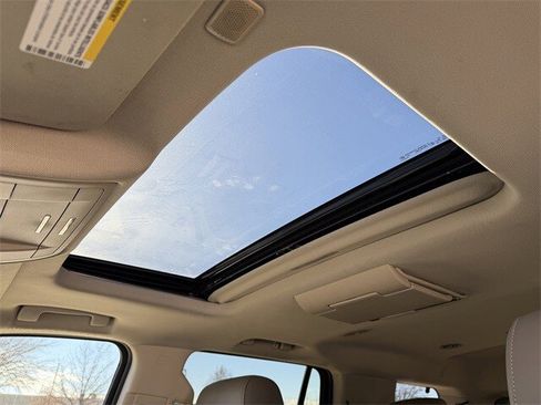 Used 2018 Chevrolet Tahoe LT image 27