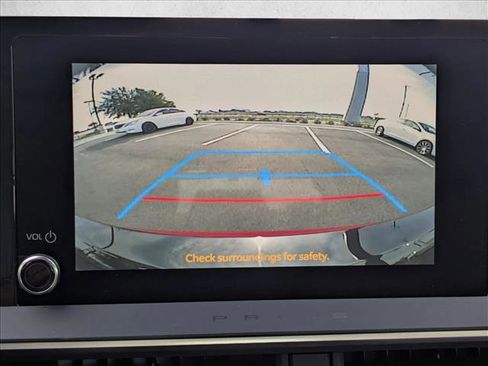 Used 2024 Toyota Prius XLE image 14