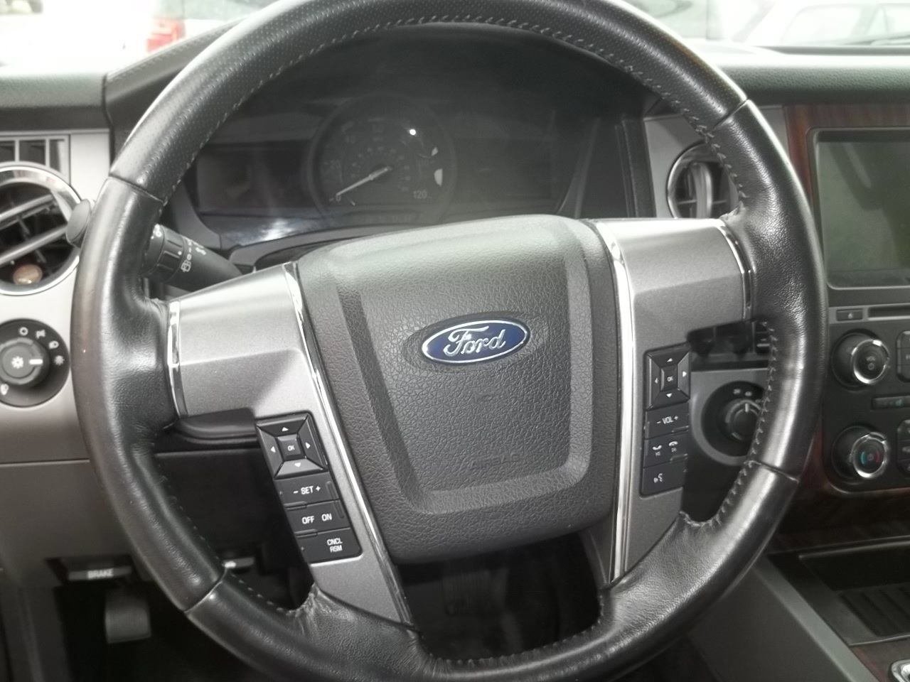 Used 2017 Ford Expedition Max Platinum AWD/4WD image 6