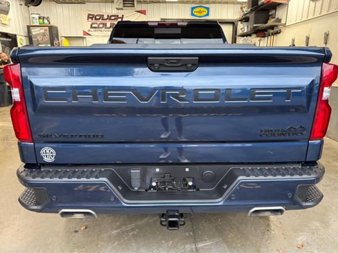 Used 2022 Chevrolet Silverado 1500 High Country w/ LPO, Dark Essentials Package image 6