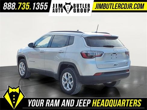 New 2026 Jeep Compass Latitude image 4