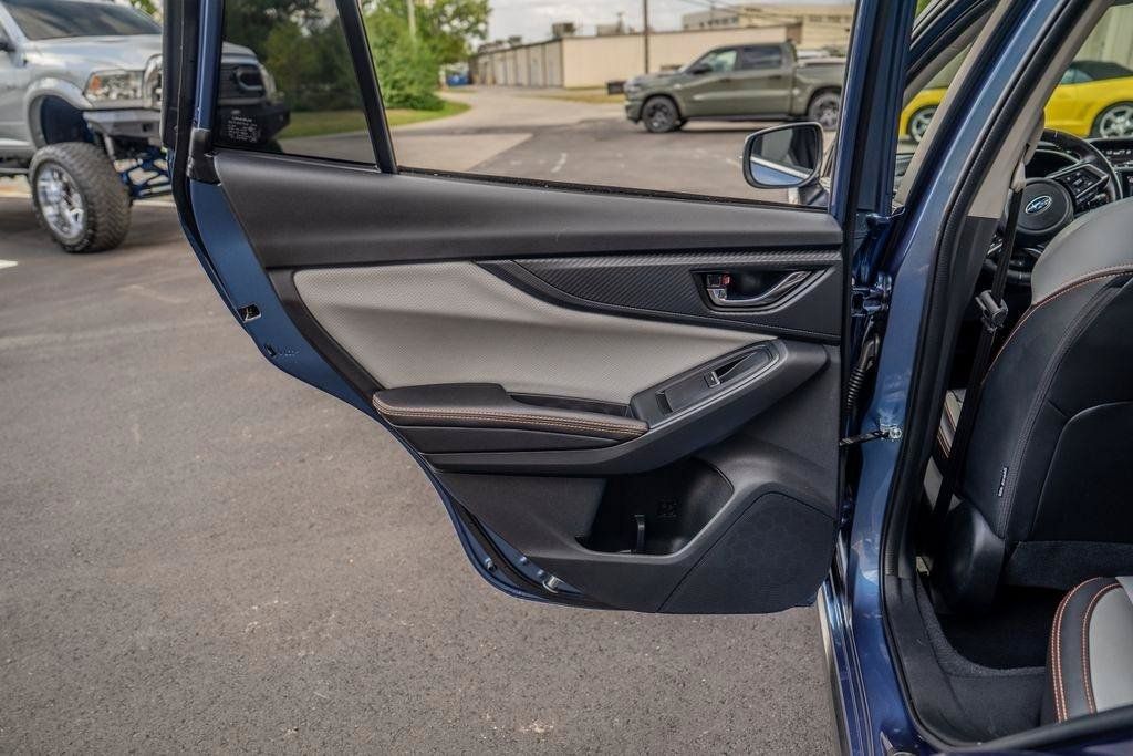 Used 2020 Subaru Crosstrek 2.0i Limited w/ Moonroof Package w/Navigation AWD/4WD image 16