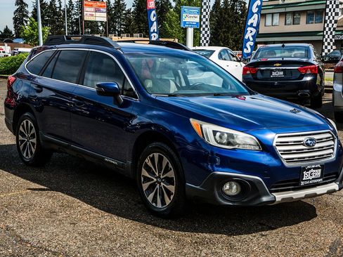 Used 2016 Subaru Outback 2.5i Limited AWD/4WD image 6