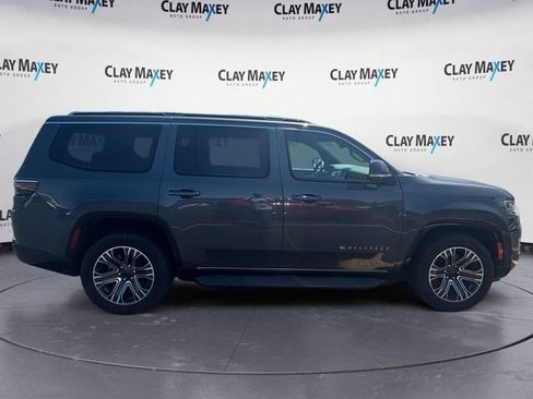 Used 2024 Jeep Wagoneer Series II w/ Flexible Seating Group AWD/4WD image 6
