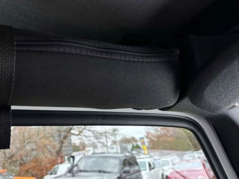 Used 2016 Jeep Wrangler Unlimited Sahara image 62