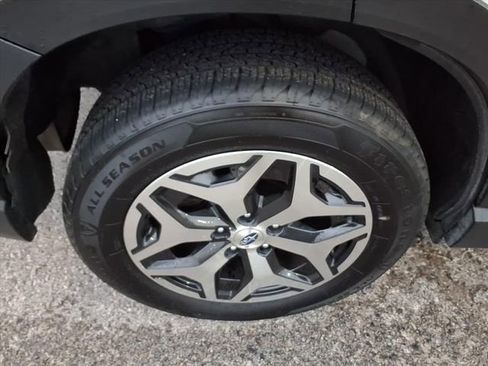 Used 2022 Subaru Forester Premium image 34