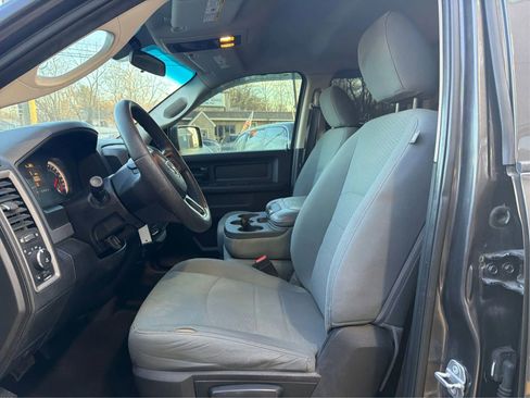 Used 2017 RAM 1500 Express w/ Express Value Package image 7