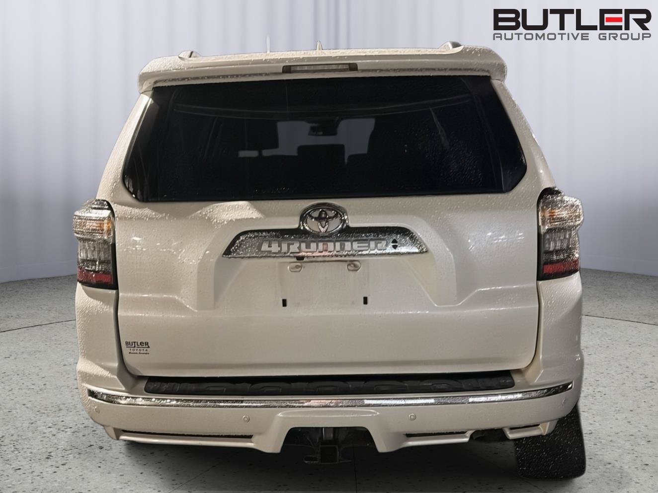 Used 2023 Toyota 4Runner Limited RWD image 9