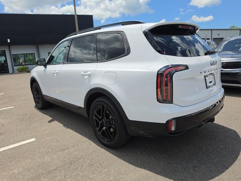 Certified 2025 Kia Telluride SX Prestige X-Line AWD/4WD image 6