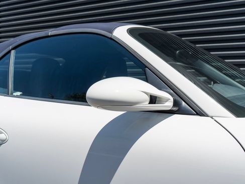 Used 2006 Porsche 911 Carrera S RWD image 15