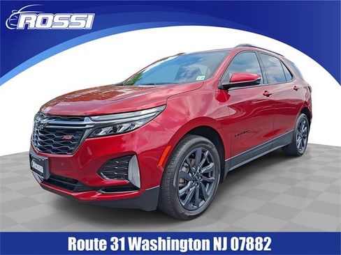 Certified 2022 Chevrolet Equinox RS w/ Infotainment Package image 1