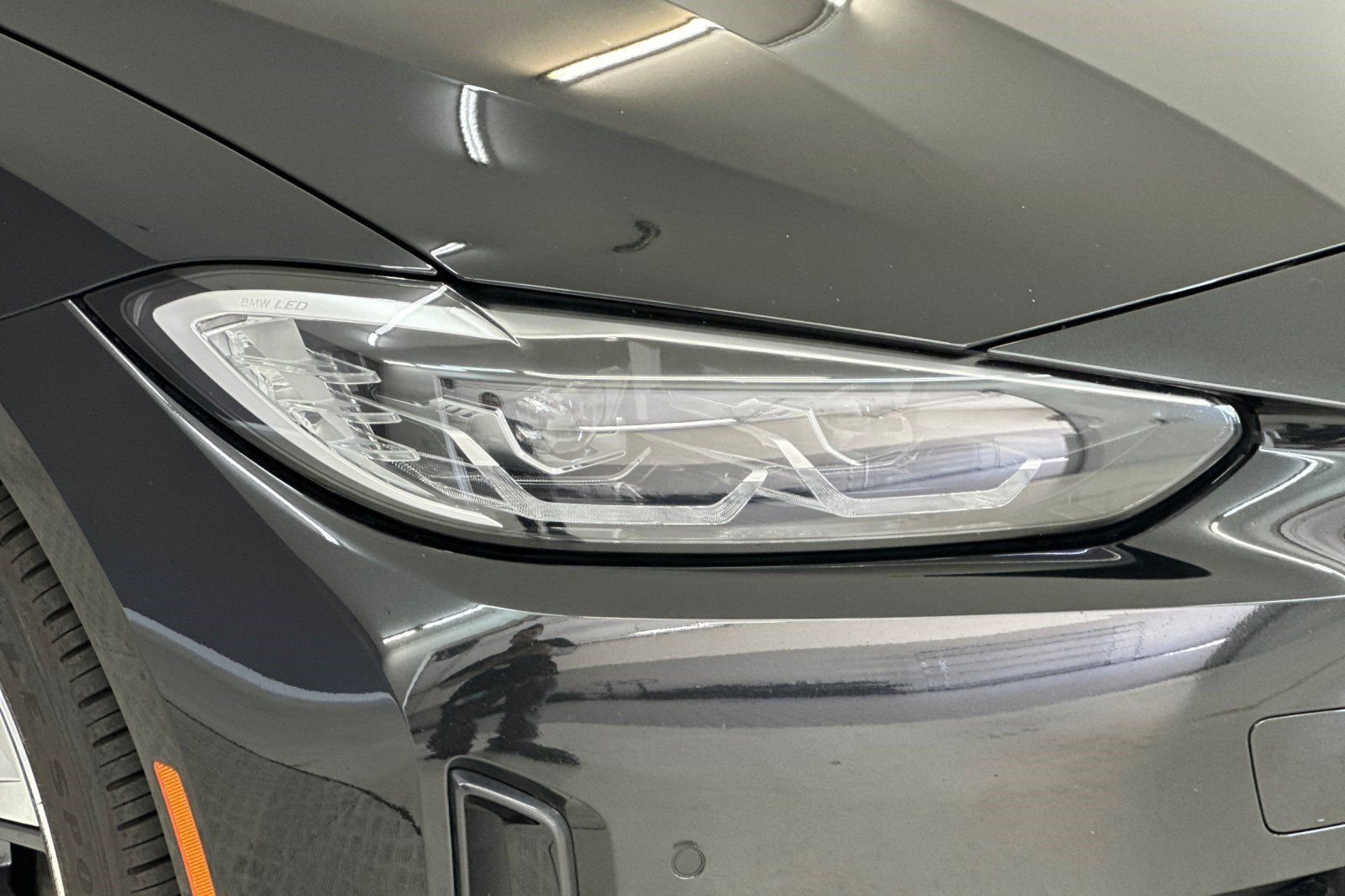 Used 2023 BMW i4 eDrive35 RWD image 11