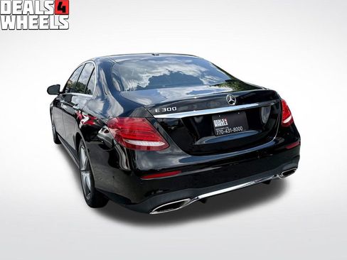 Used 2017 Mercedes-Benz E 300 w/ Premium 1 Package image 10