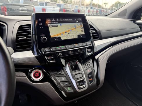 Used 2023 Honda Odyssey Elite image 19