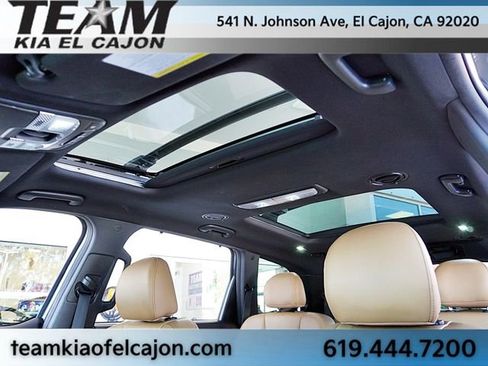 Certified 2021 Kia Telluride SX w/ Towing Package FWD image 18