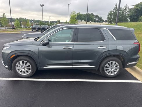 Used 2025 Hyundai Palisade SEL FWD image 2