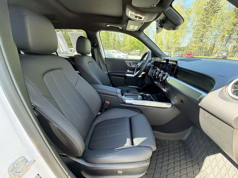 Used 2026 Mercedes-Benz GLB 250 4MATIC image 20
