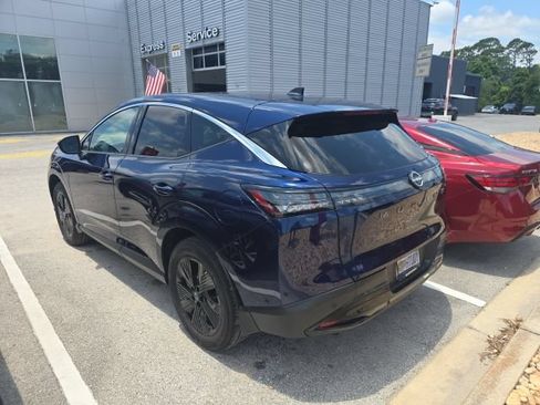 Certified 2025 Nissan Murano SV FWD image 3