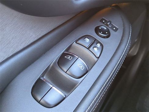 Used 2022 Nissan Murano SL image 24